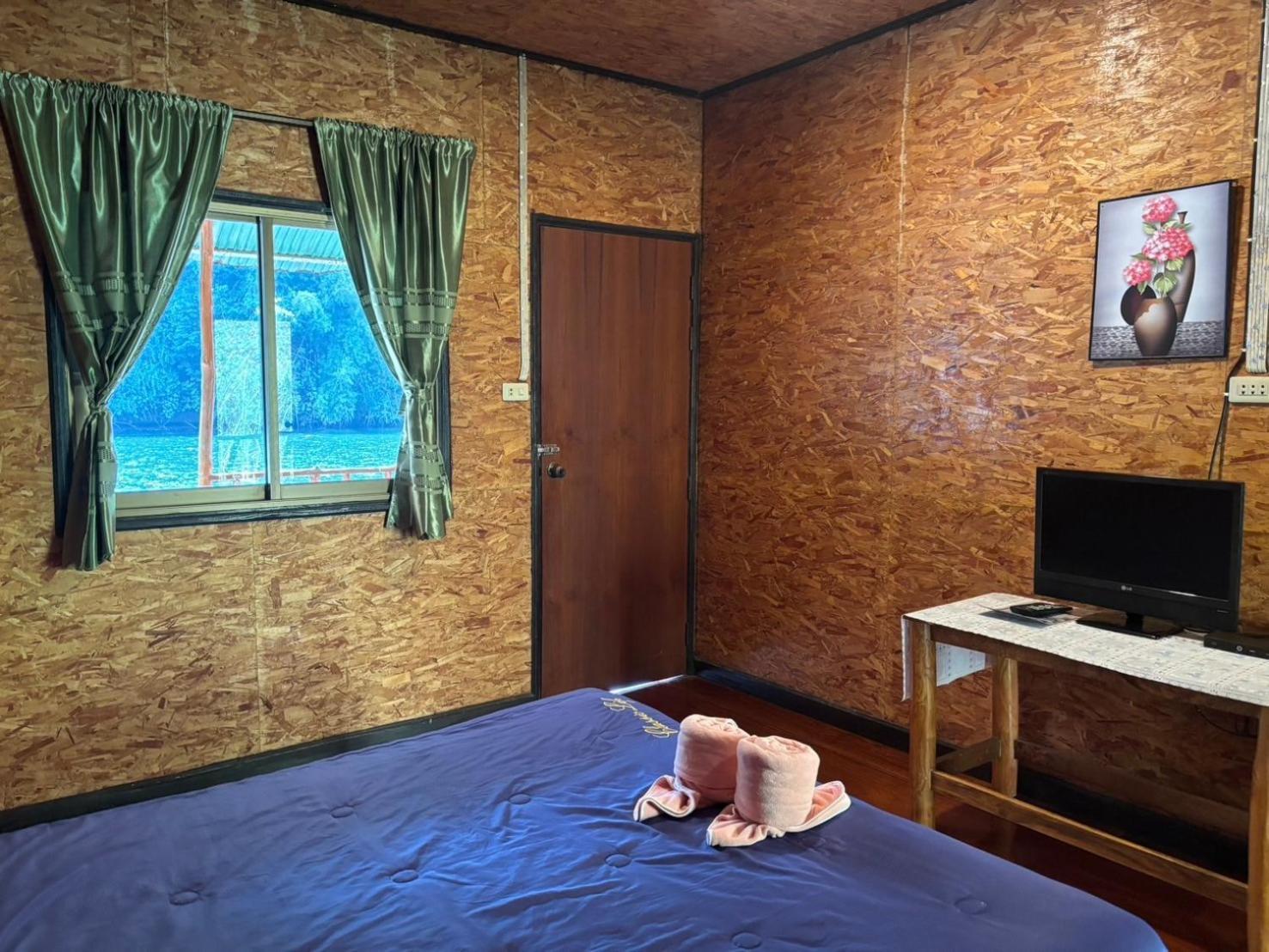 Hotel แพจิตรธาดาธารน้ำ Tha Kradan Exterior foto